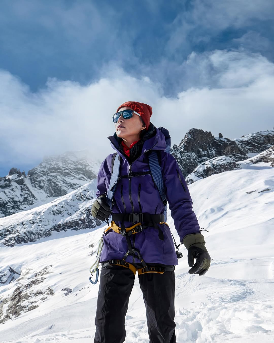 for Arcteryx in Chamonix by @kizennn and @chilltron4000 featuring 倪妮，周轶君，杨小华#触摸户外 #touchingstudio #arcteryx (5)