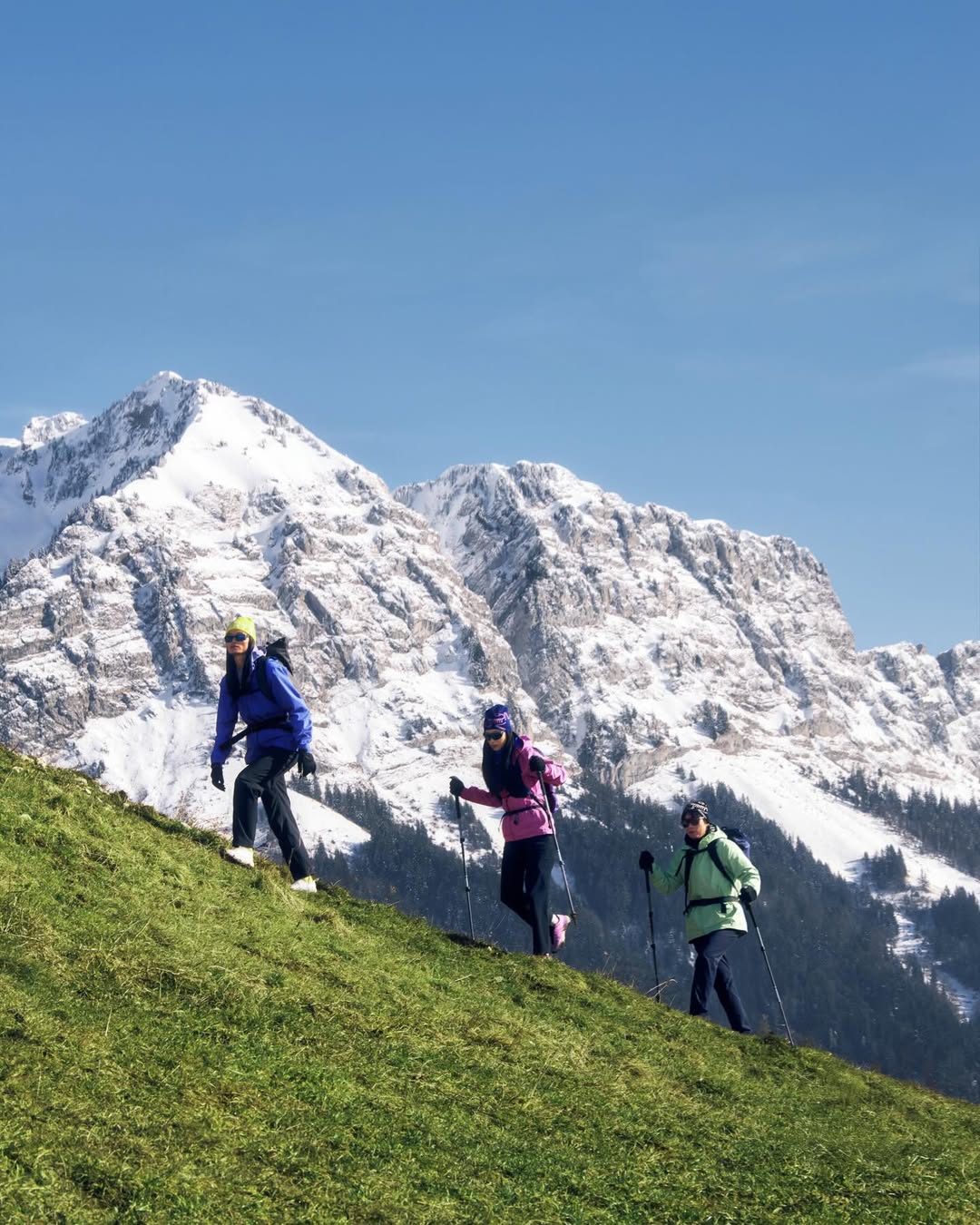 for Arcteryx in Chamonix by @kizennn and @chilltron4000 featuring 倪妮，周轶君，杨小华#触摸户外 #touchingstudio #arcteryx (6)